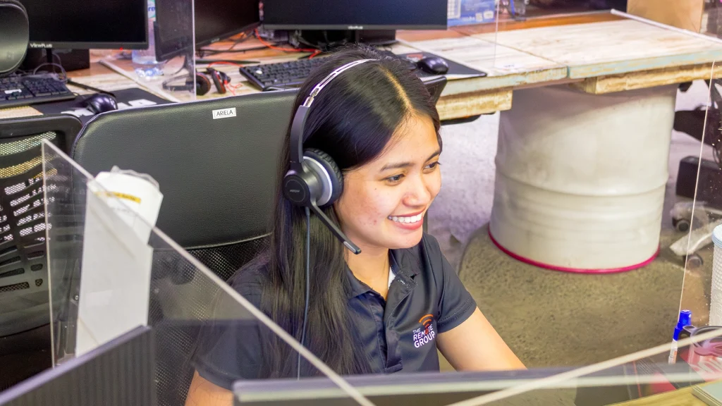 Why outsource in the Philippines | English proficiency